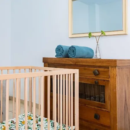 فيلة Lucilin *